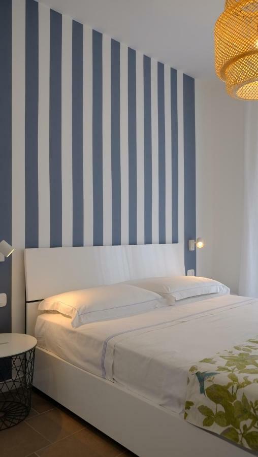 Quarantacinque Ospitalita Hotel Cagliari Ngoại thất bức ảnh