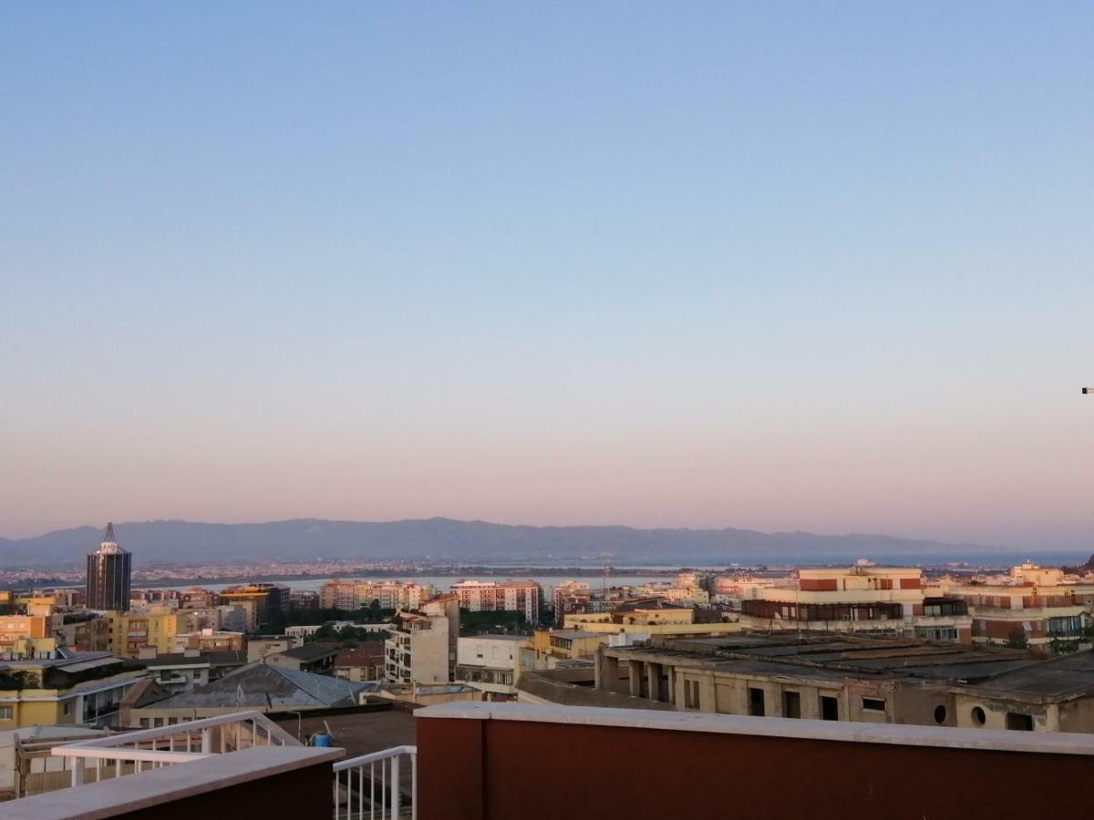 Quarantacinque Ospitalita Hotel Cagliari Ngoại thất bức ảnh